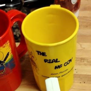 Dishes and decor coffee cups